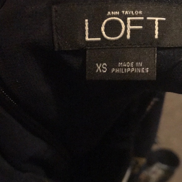 Extra small navy blue flower romper - Picture 3 of 4